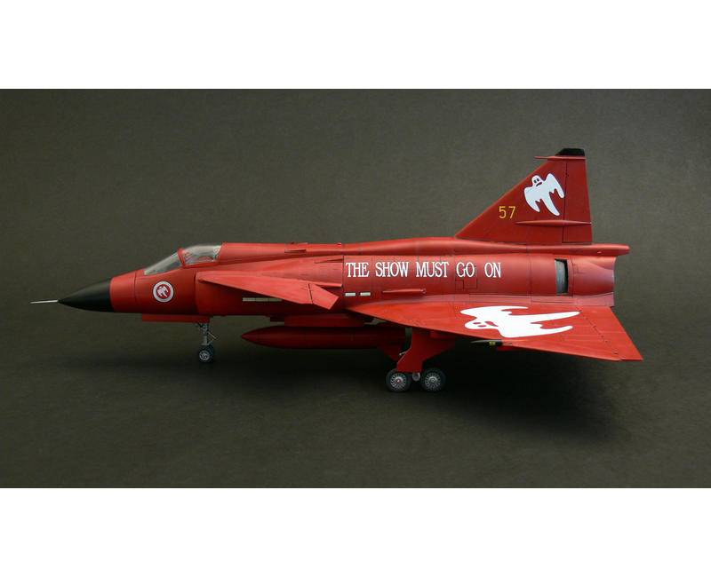 SAAB AJ-37 Viggen "Show Must Go On" – Image 3