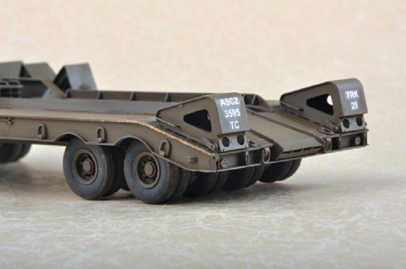 U.S. M19 Tank Transporter, Hard Top Cab – Image 9
