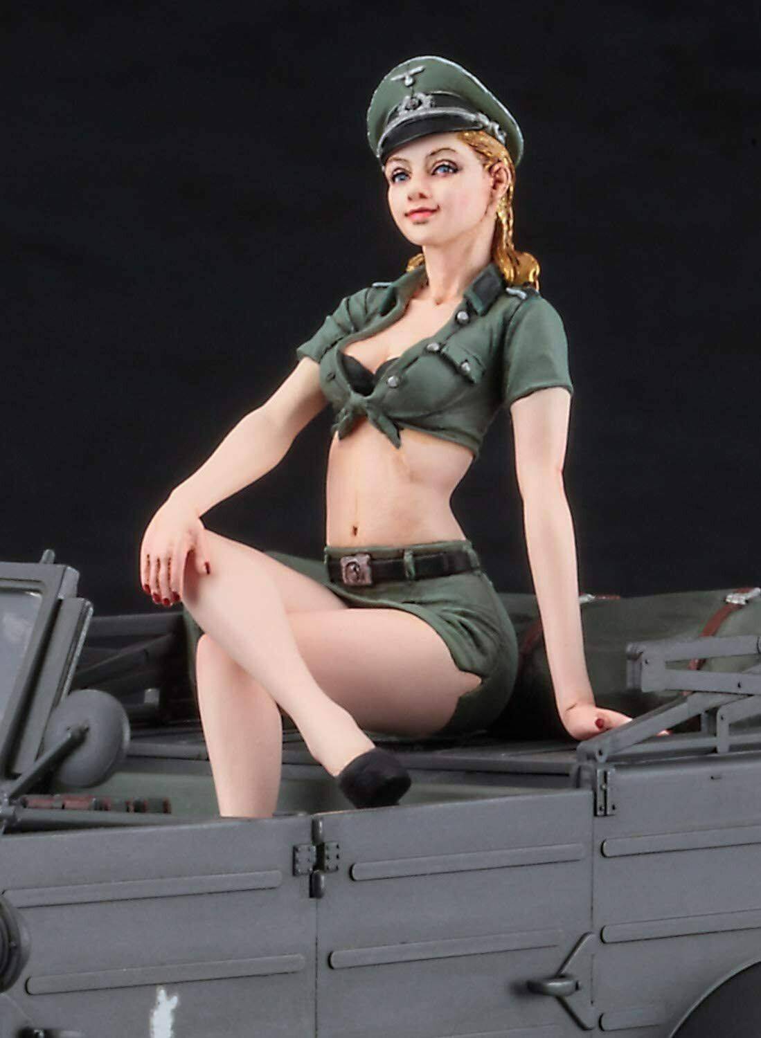 Pkw.K1 KÜBELWAGEN TYPE 82 w/BLOND GIRL’S FIGURE – Image 5
