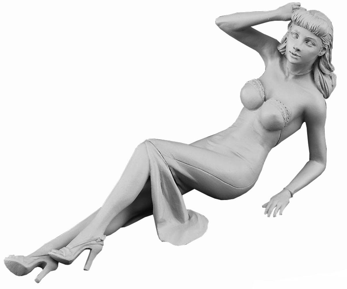 Nose Art Girls Figure Blondie – Image 6