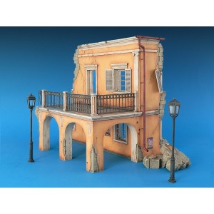 ITALIAN CITY BUILDING – Image 5