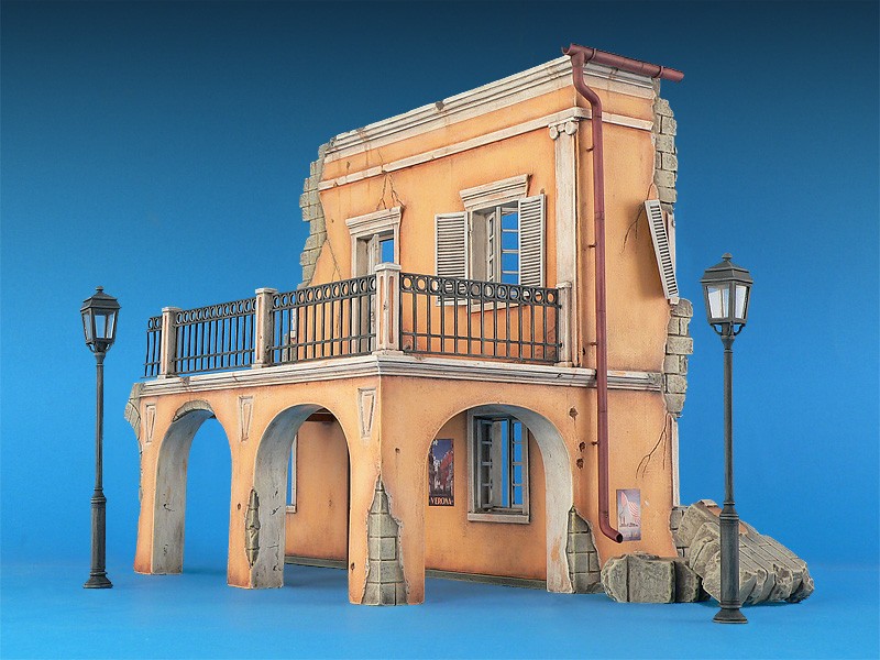 ITALIAN CITY BUILDING – Image 6