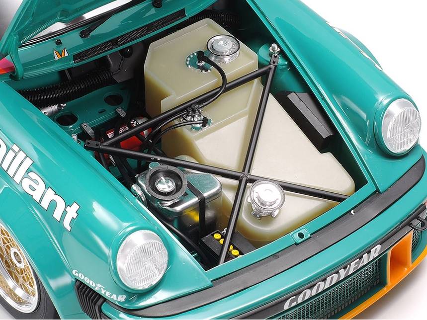 Porsche 934 Vaillant 1976 DRM Series Entrant – Image 5