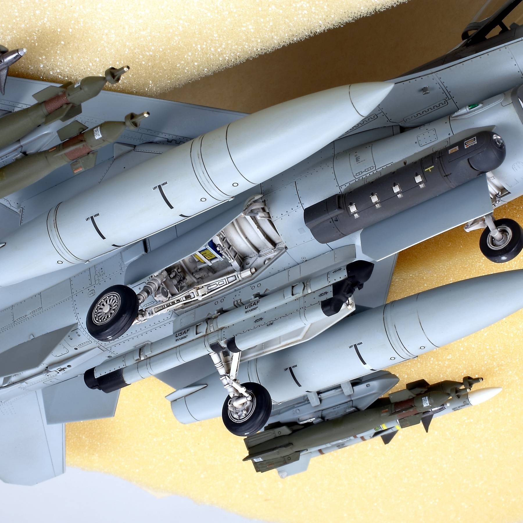 Lockheed Martin F-16C (Block 25/32) Fighting Falcon ANG – Image 4
