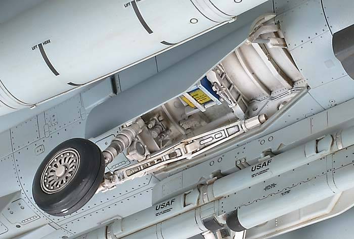 Lockheed Martin F-16C (Block 25/32) Fighting Falcon ANG – Image 8