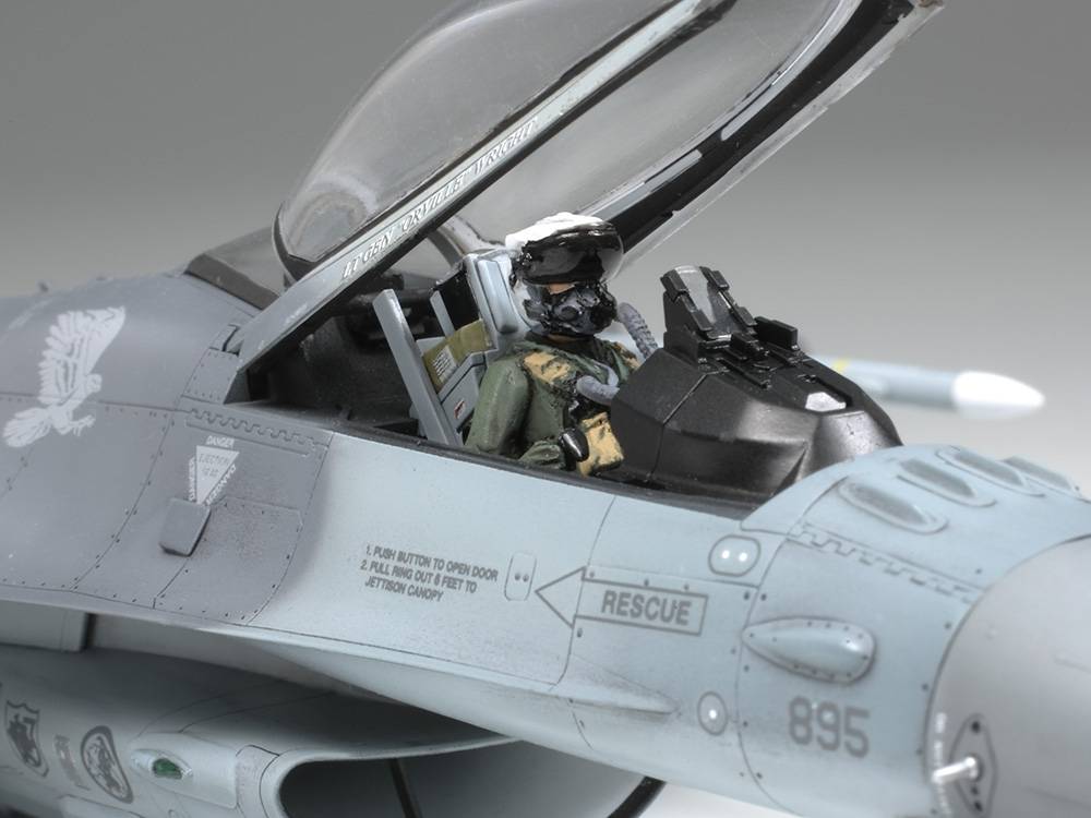 Lockheed Martin F-16CJ (Block 50) Fighting Falcon – Image 3