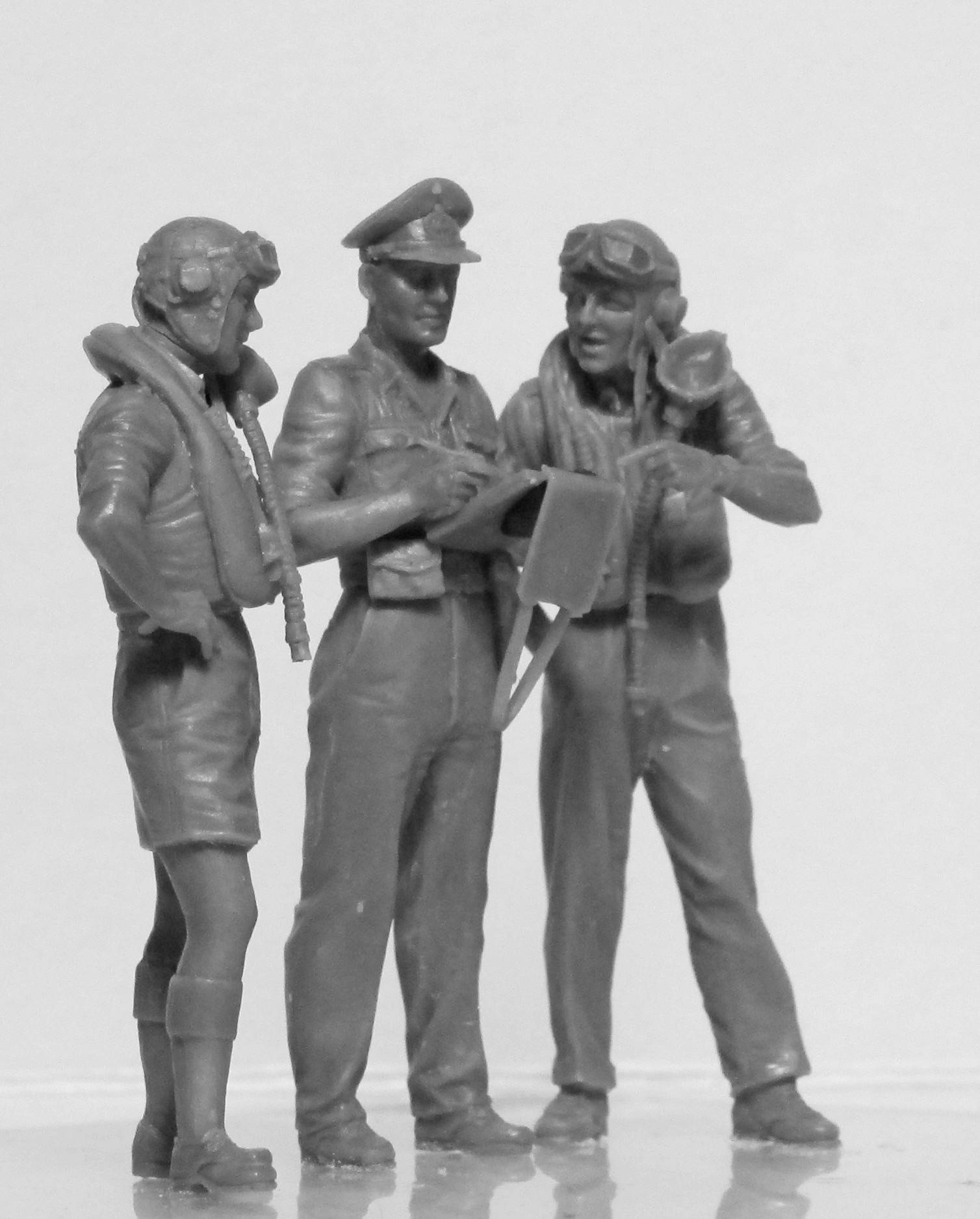 Gloster Gladiator Mk.I with British Pilots in Tropical Uniform – Image 7