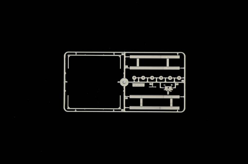 VOLVO F16 Globetrotter Canvas Truck with elevator – Image 7