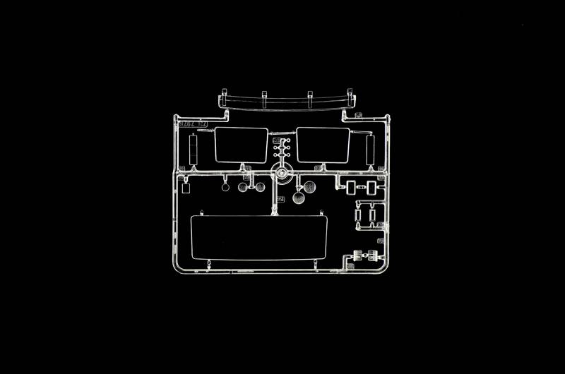 VOLVO F16 Globetrotter Canvas Truck with elevator – Image 11