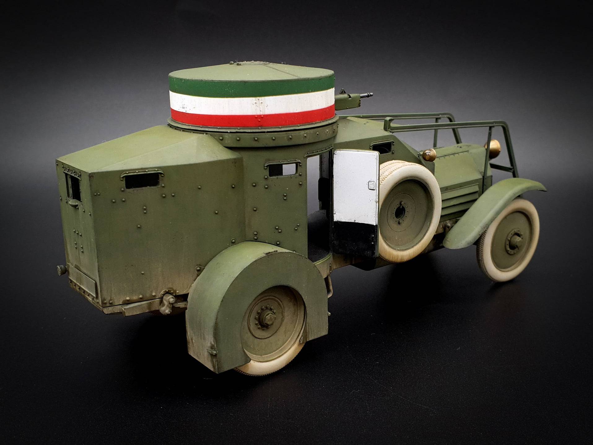 Italian Armoured Car 1ZM – Image 4