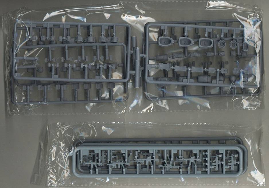 Modern British Army Weapon & Equipment Set – Image 2