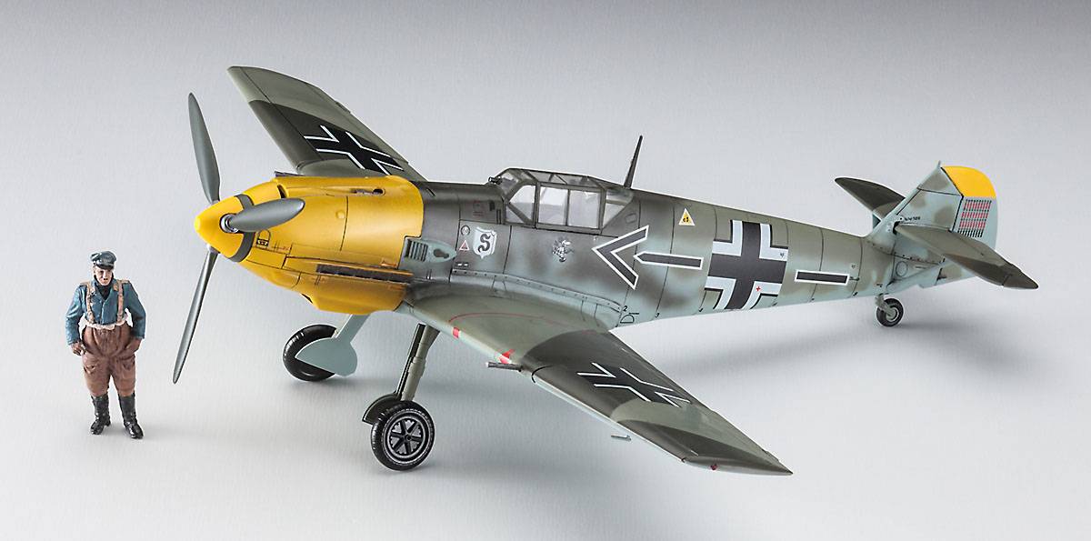 Messerschmitt Bf109E-4/N 'Galland' w/Figure – Image 2