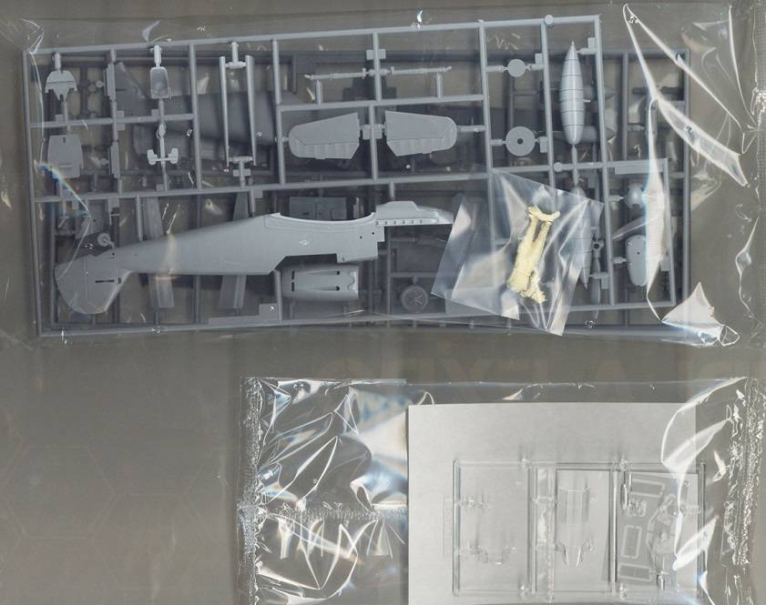 Messerschmitt Bf109E-4/N 'Galland' w/Figure – Image 6