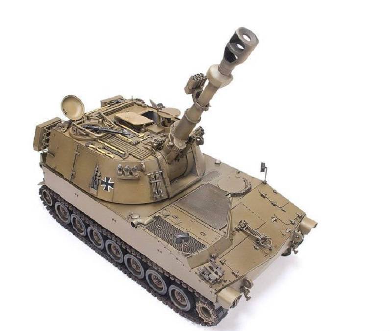 German Self-Propelled Howitzer M109G 155mm /L23 Howitzer – Image 8