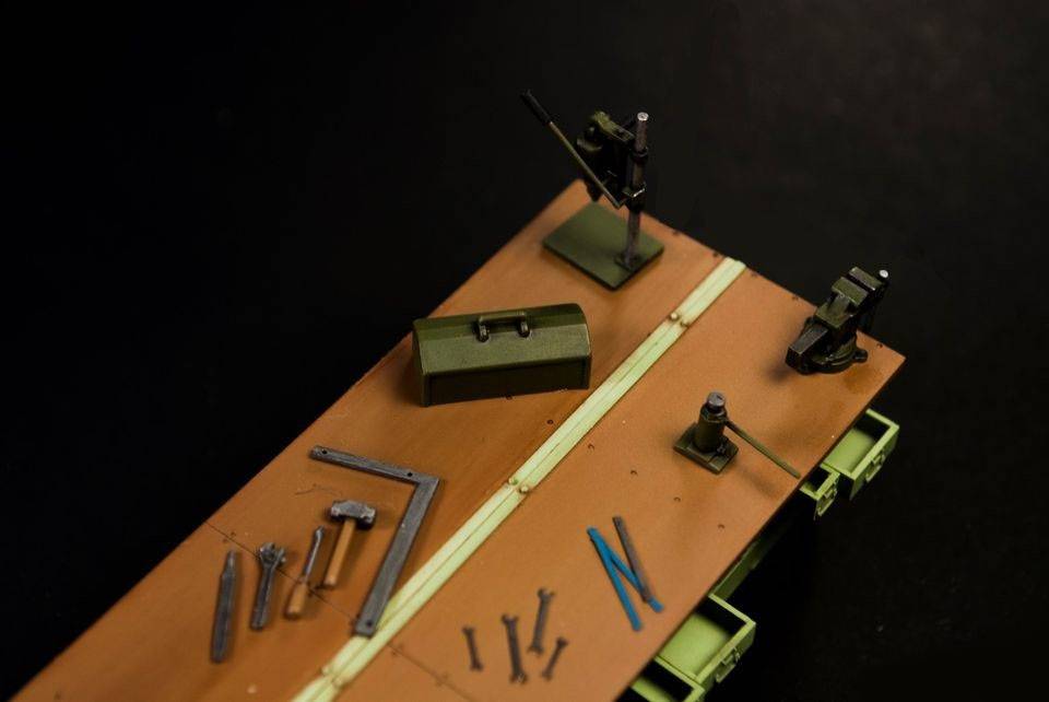 U.S Army Workbench & Tool set – Image 8
