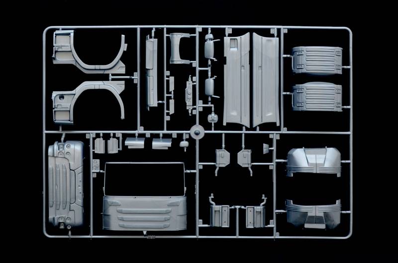 Scania R730 V8 Streamline "Silver Griffin" – Image 9