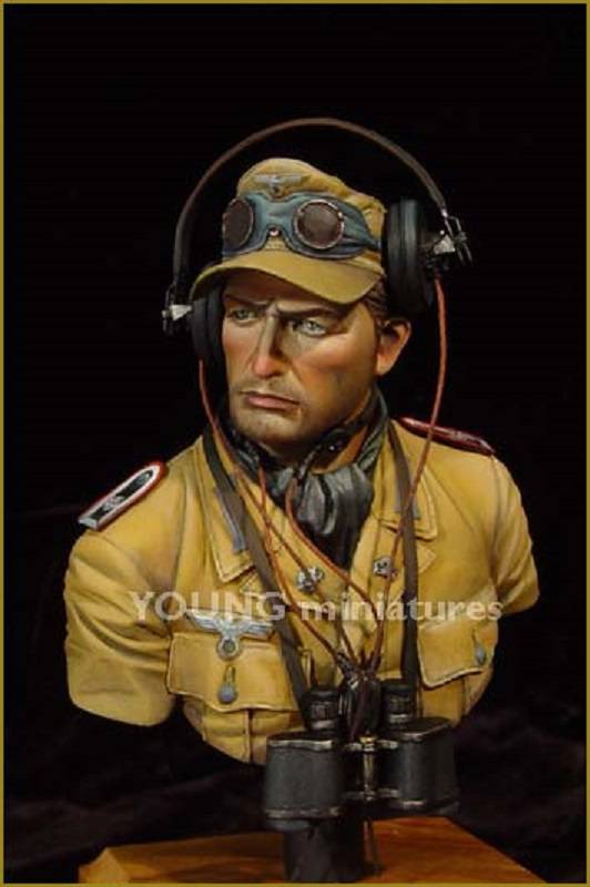 DAK Panzer Officer
