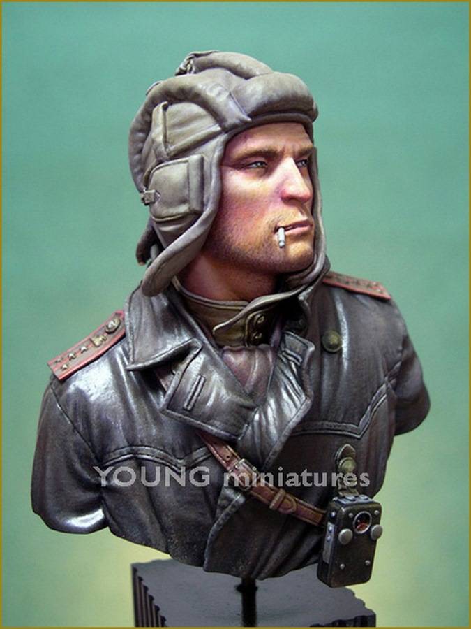 SOVIET TANK COMMANDER 1944 – Image 3