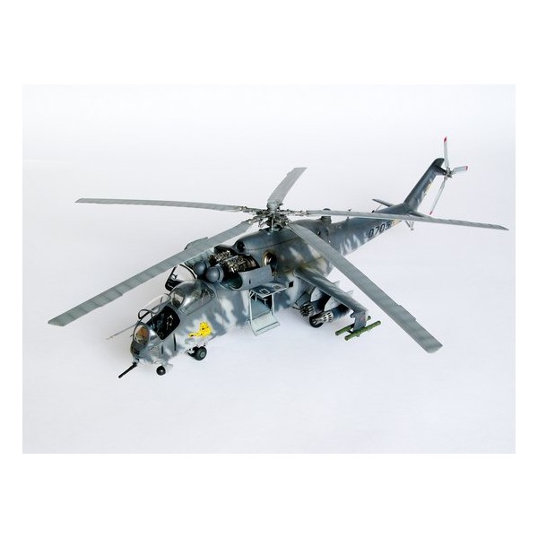 Mil Mi-24V Hind-E Helicopter – Image 3