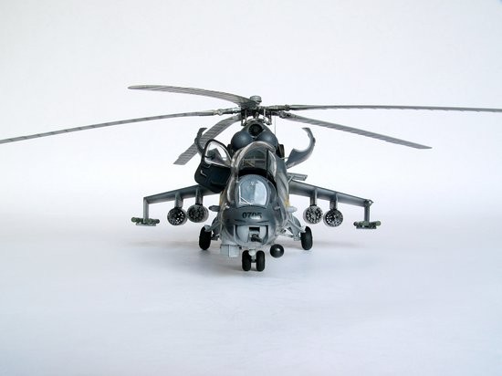 Mil Mi-24V Hind-E Helicopter – Image 5