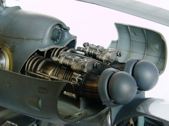 Mil Mi-24V Hind-E Helicopter – Image 8