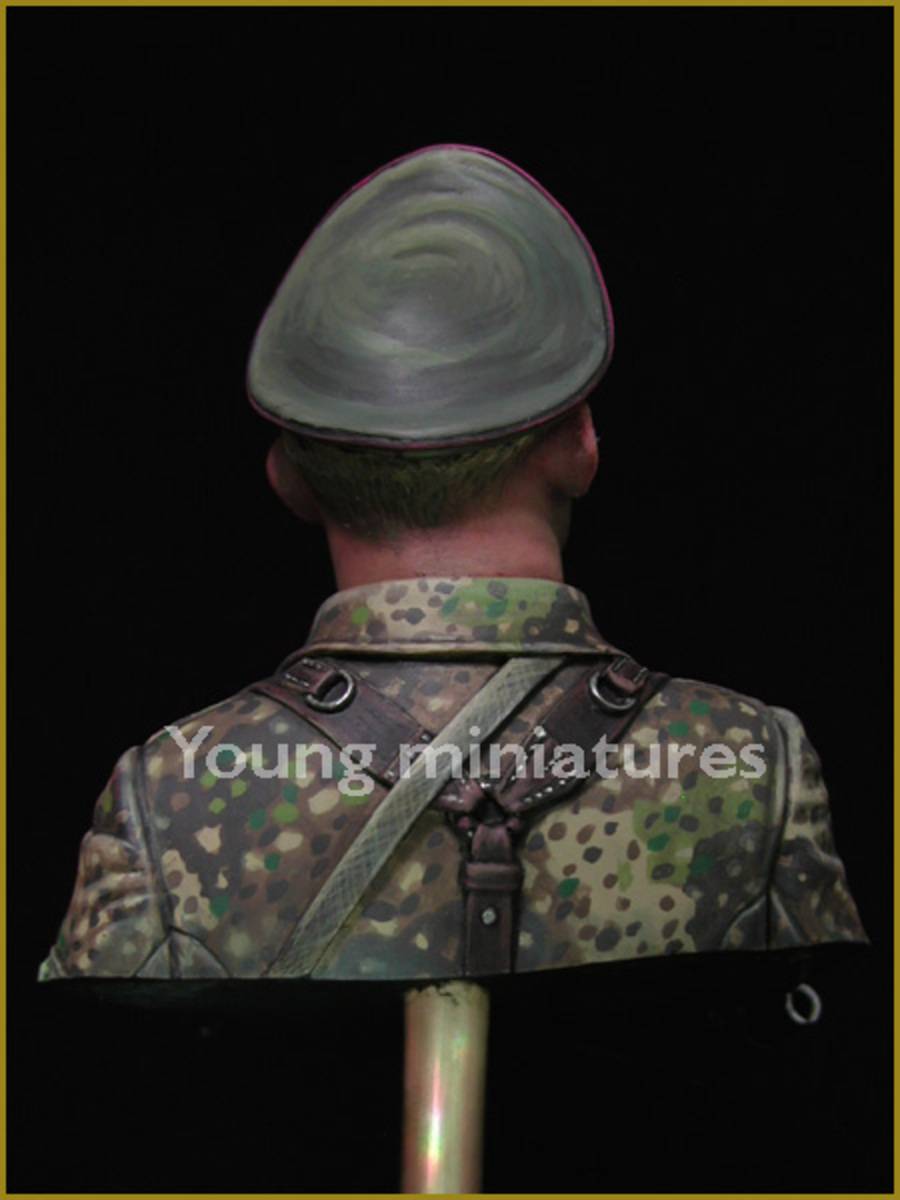 German Waffen SS Officer 1944 – Image 5