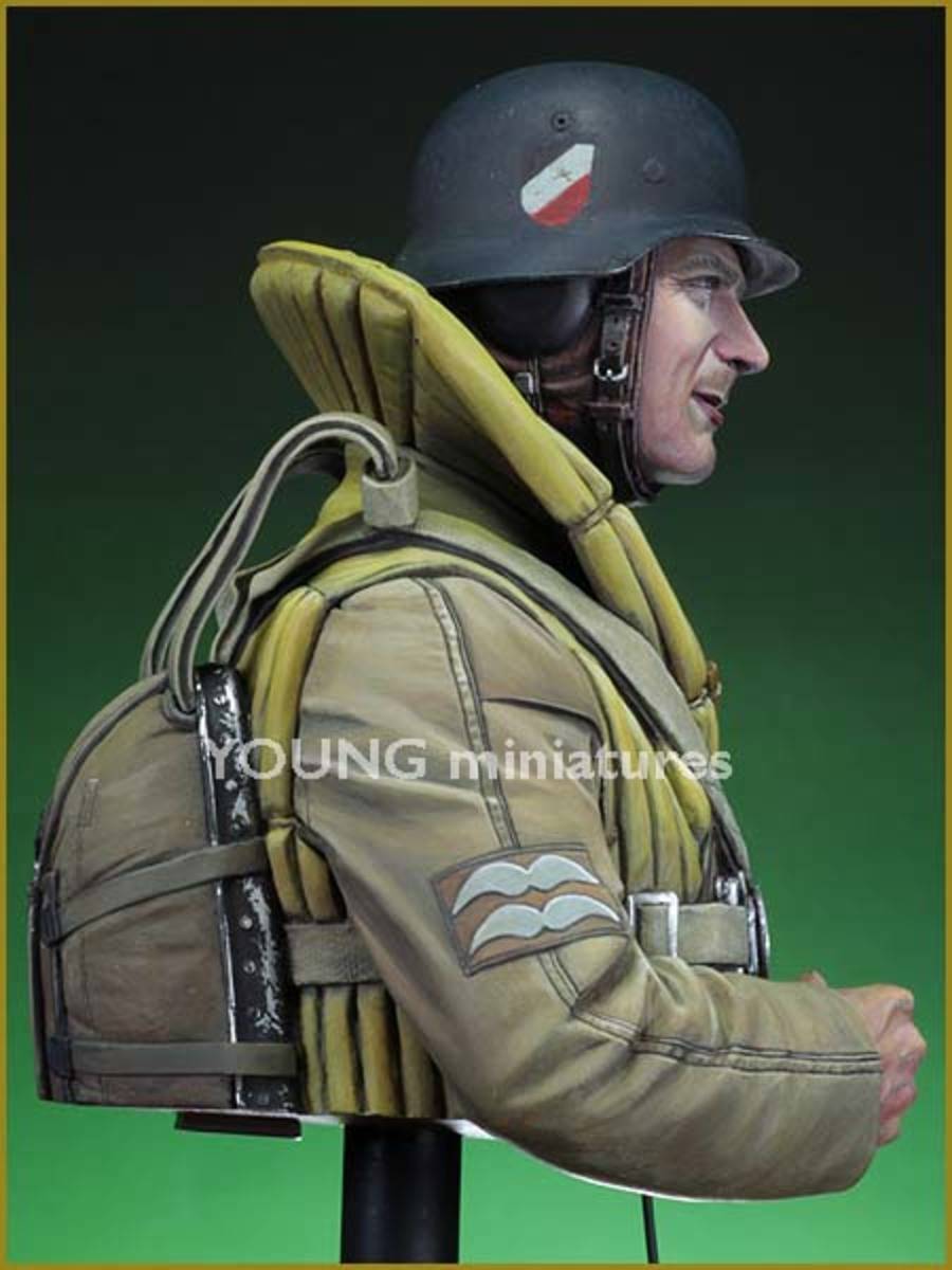 Luftwaffe Bomber Crewman, 1940 – Image 4