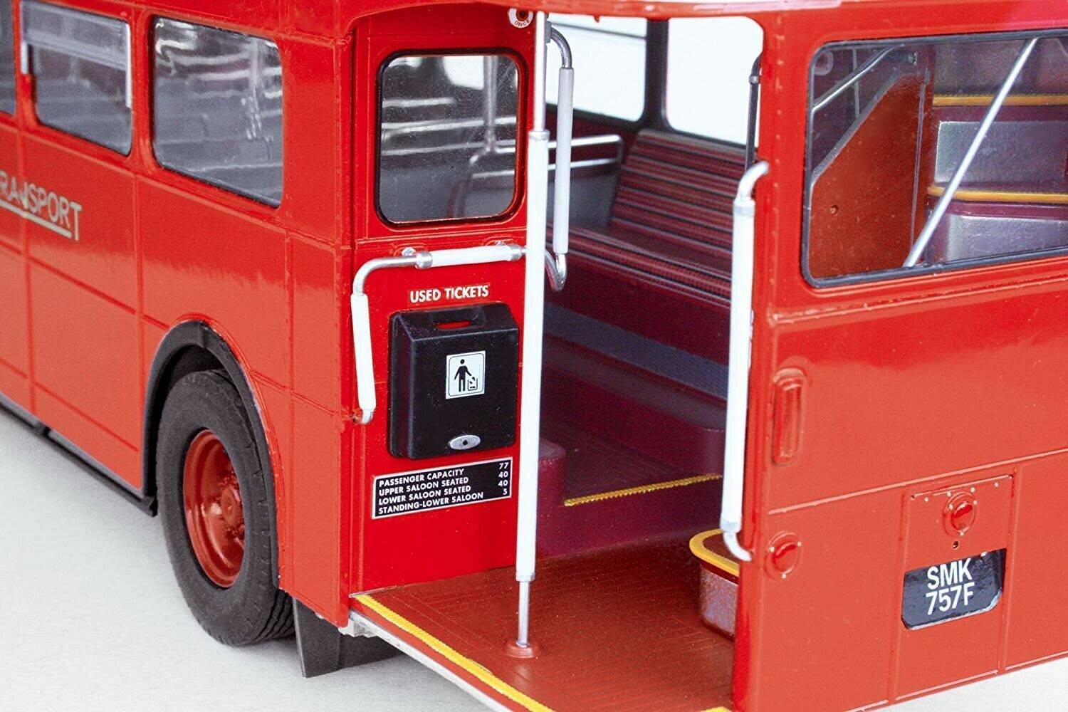 London Bus – Image 5