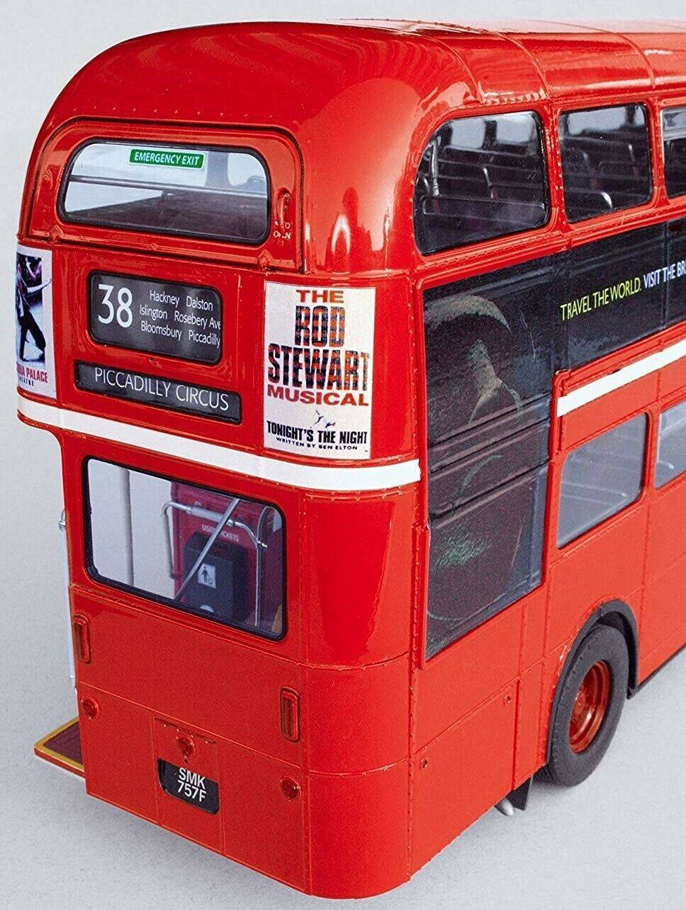 London Bus – Image 6