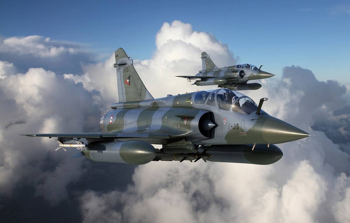 Mirage 2000D with dual GBU-12/22 – Image 2
