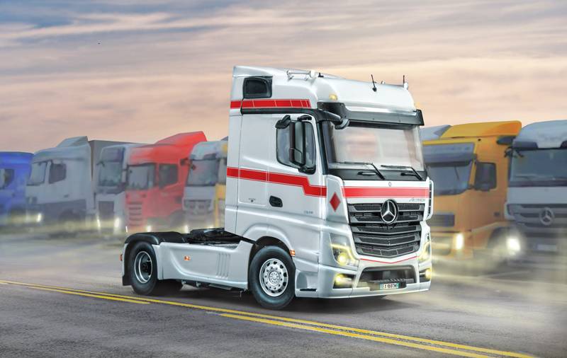 Mercedes Benz MP4 Big Space – Image 2