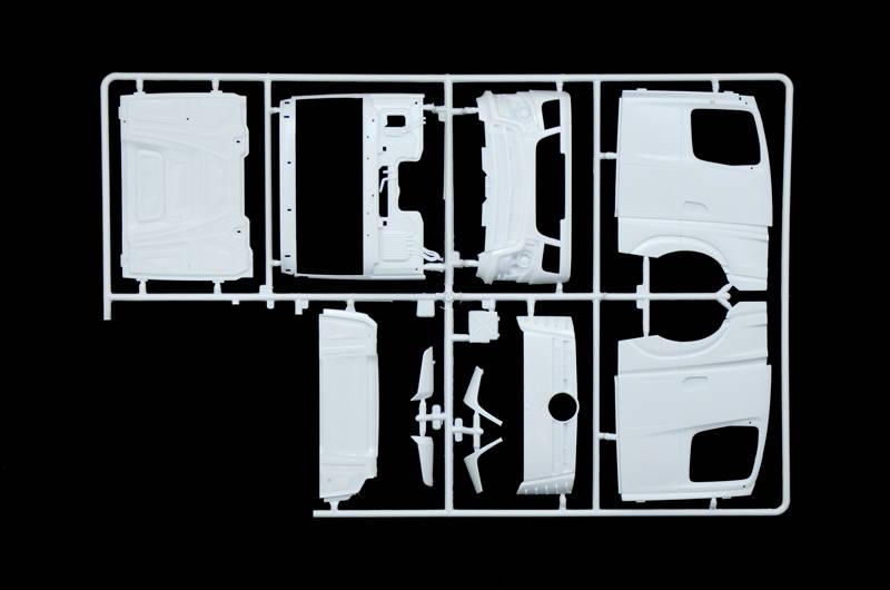 Mercedes Benz MP4 Big Space – Image 6