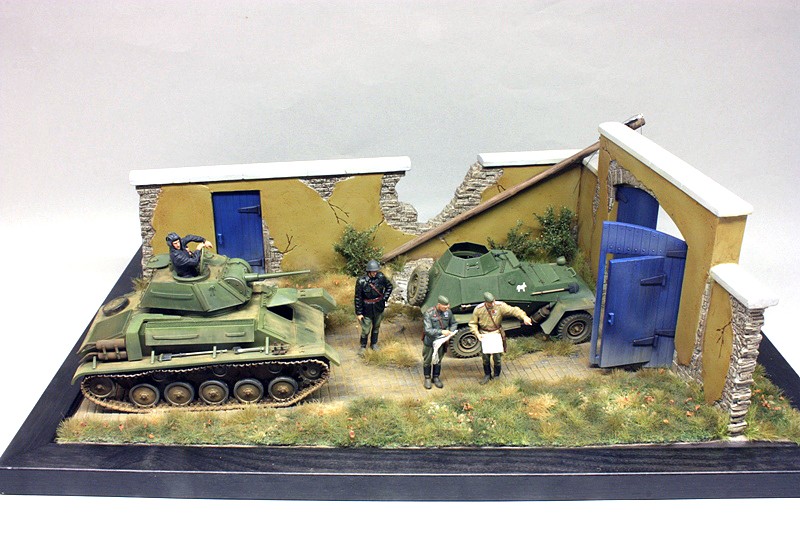 DIORAMA WITH FARM WALL – Image 4
