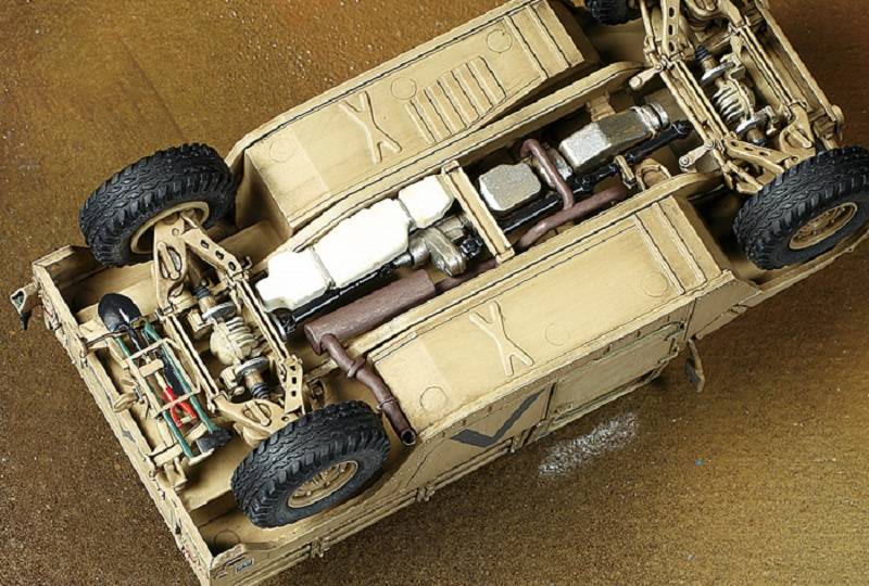 US Modern 4x4 Humvee Cargo Vehicle – Image 4