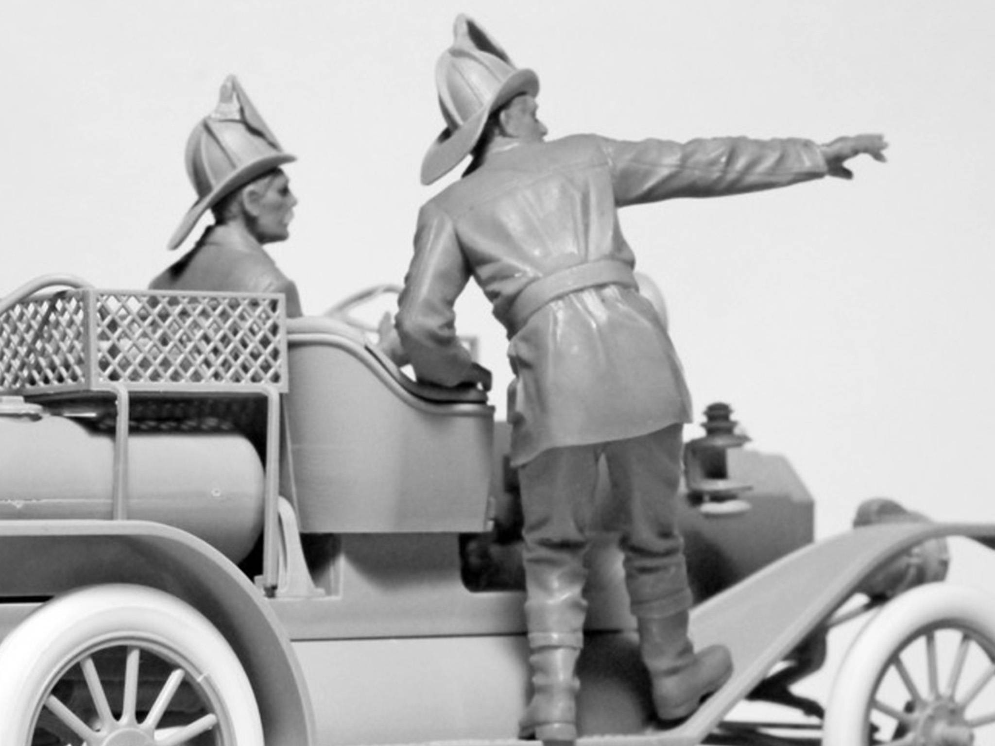American Fire Truck Crew (1910s) – Image 4