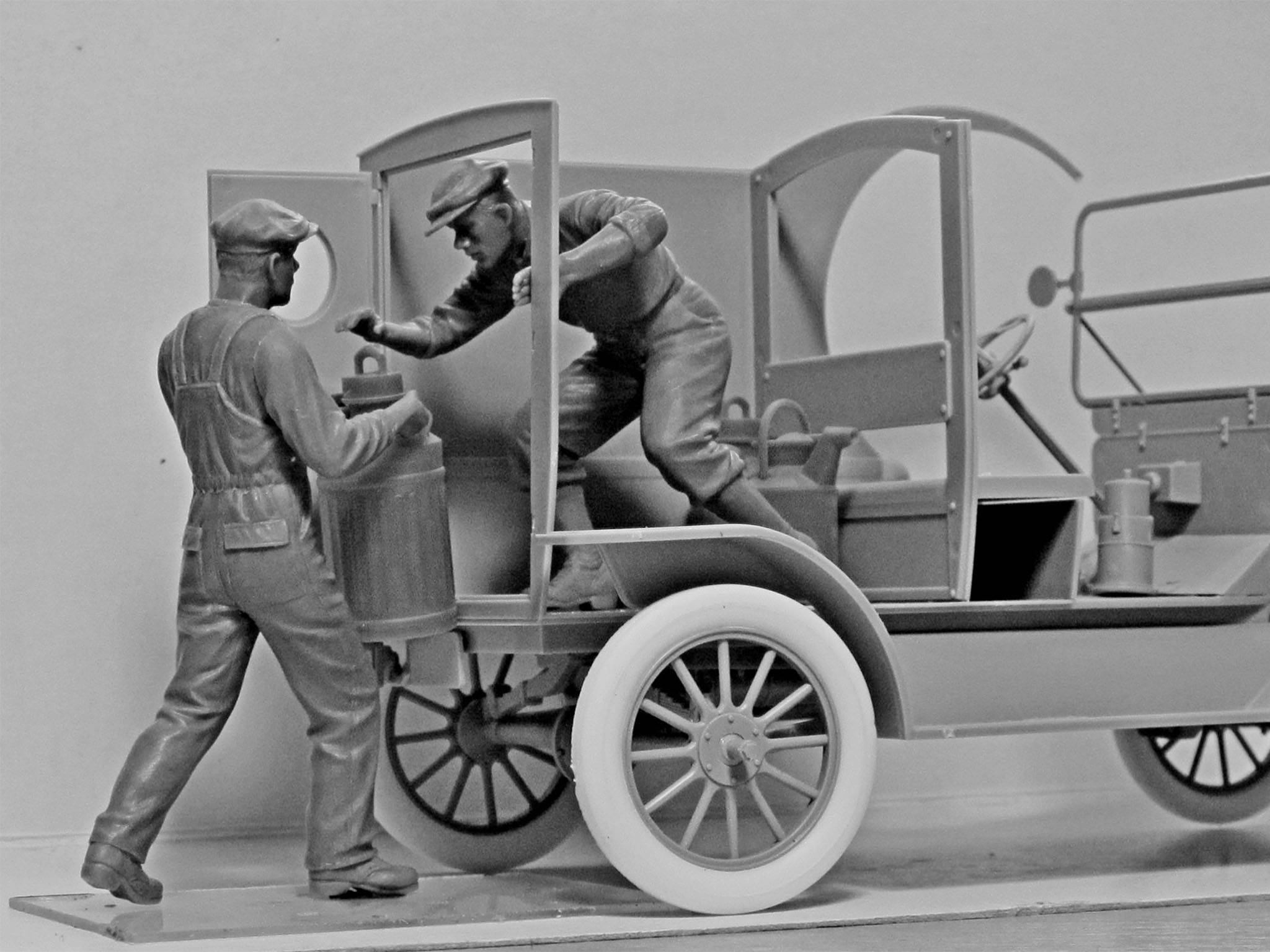 American Gasoline Loaders (1910s) – Image 4