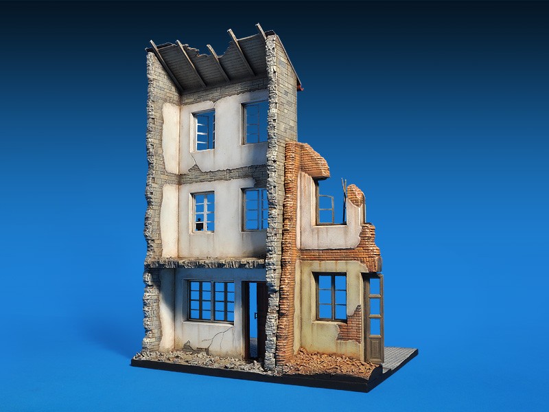 RUINED GERMAN HOUSES w/BASE – Image 3