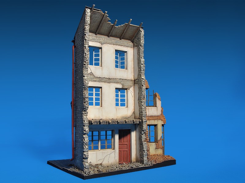 RUINED GERMAN HOUSES w/BASE – Image 5