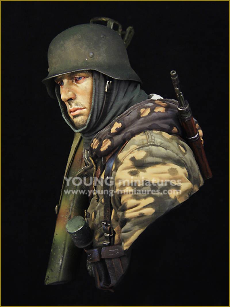 German Waffen SS with Panzerschreck – Image 3