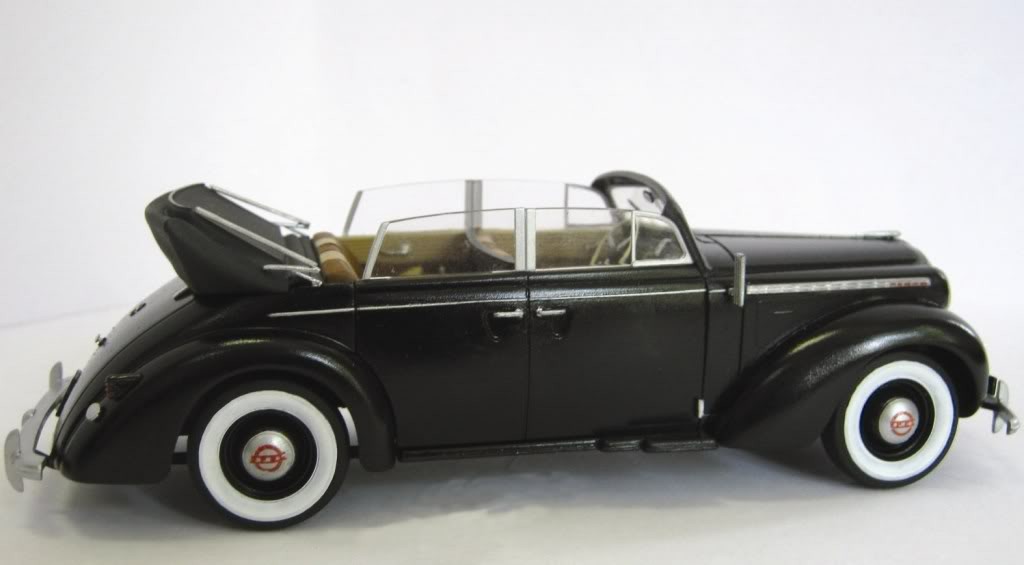 Admiral Cabriolet - WWII German Staff Car with Figures – Image 6