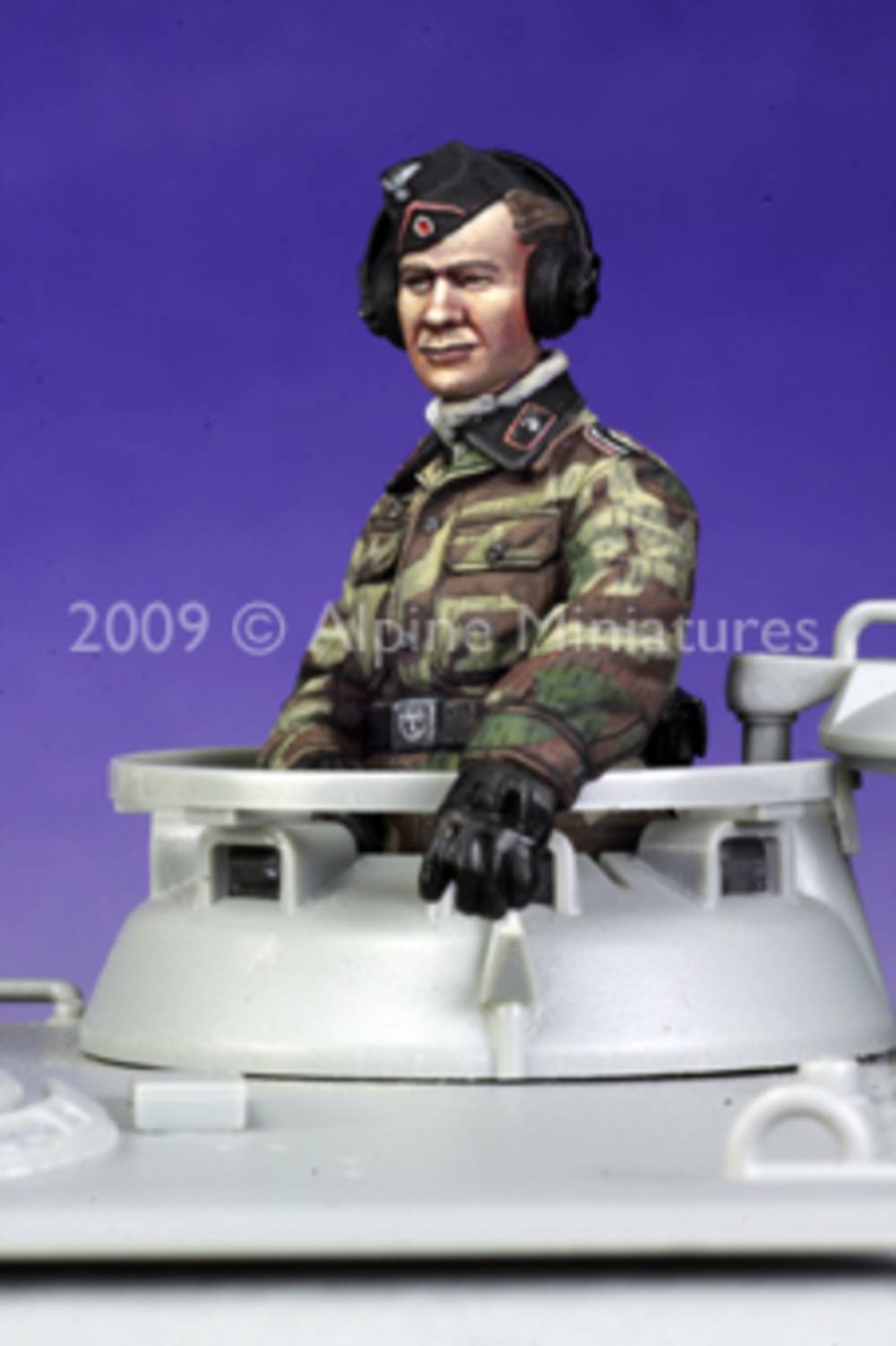 German Panzer Commander – Image 9