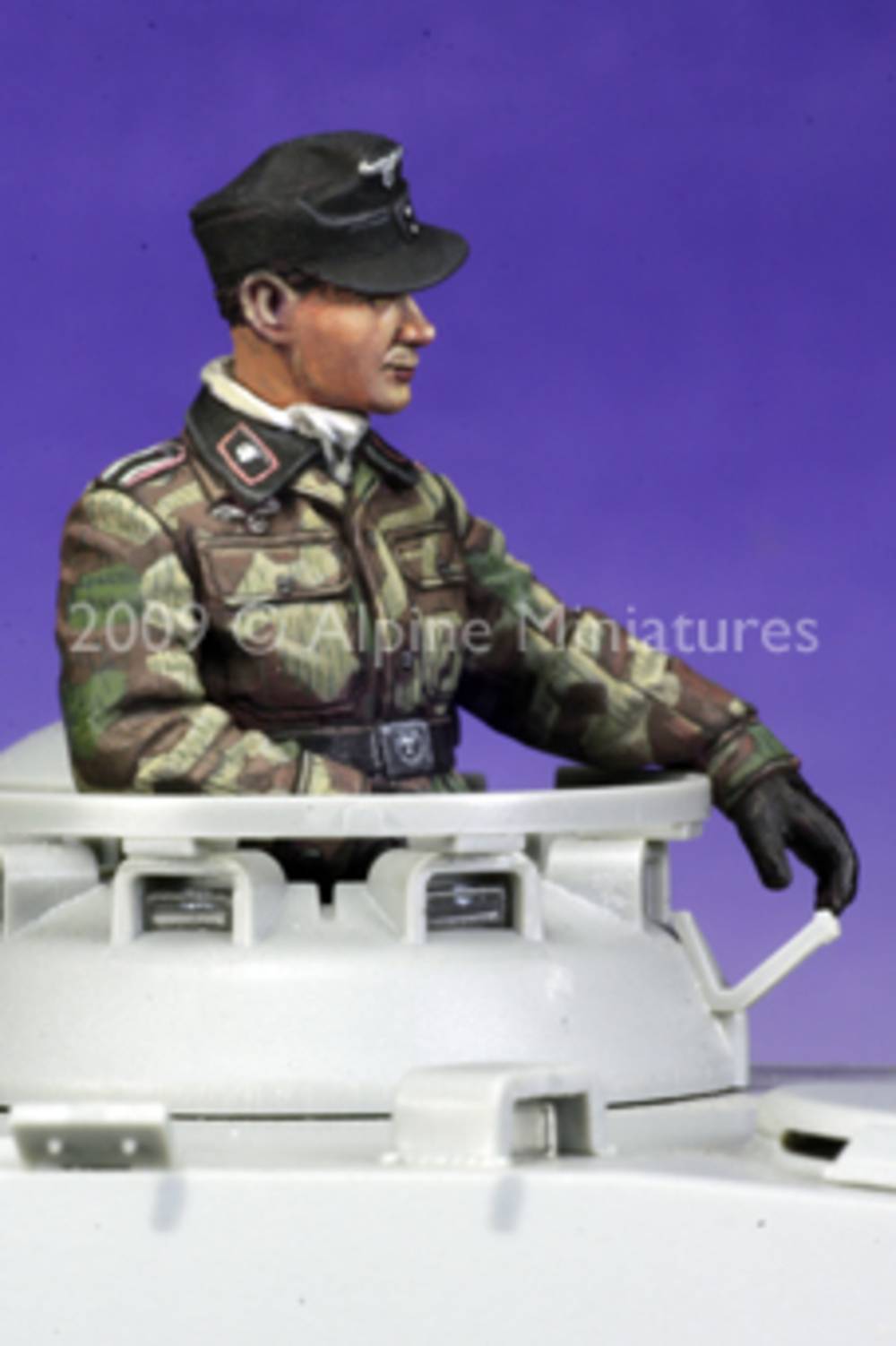 German Panzer Commander – Image 10