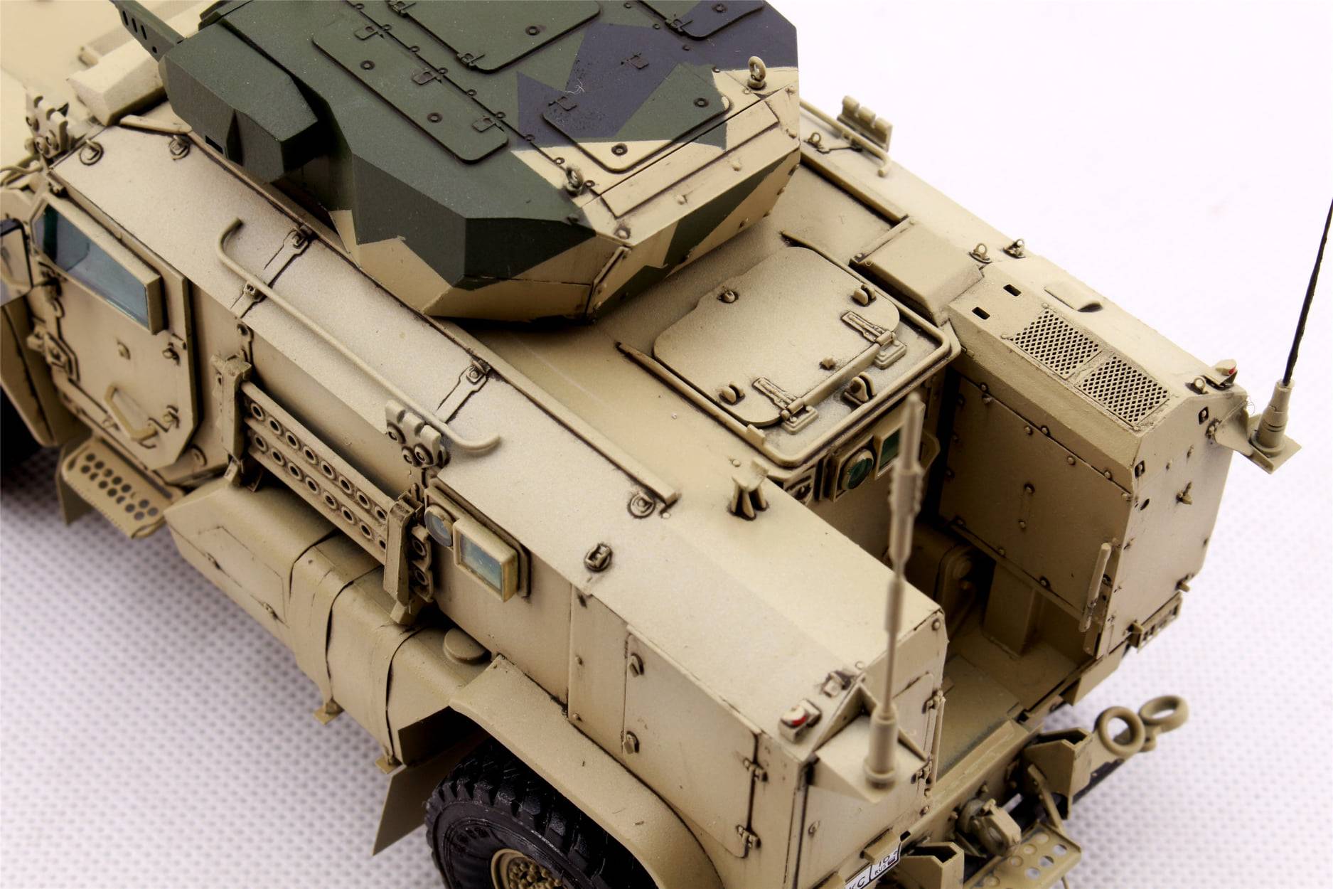 KAMAZ K-4386 Typhoon-VDV with 30 mm 2A42 cannon system – Image 13