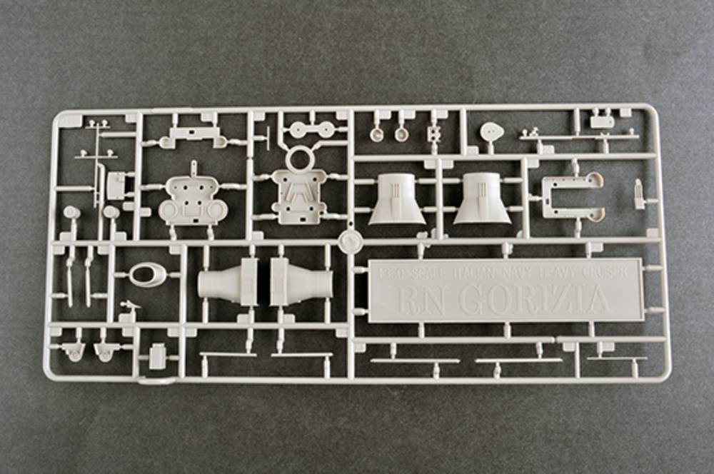 Italian Heavy Cruiser Gorizia – Image 6