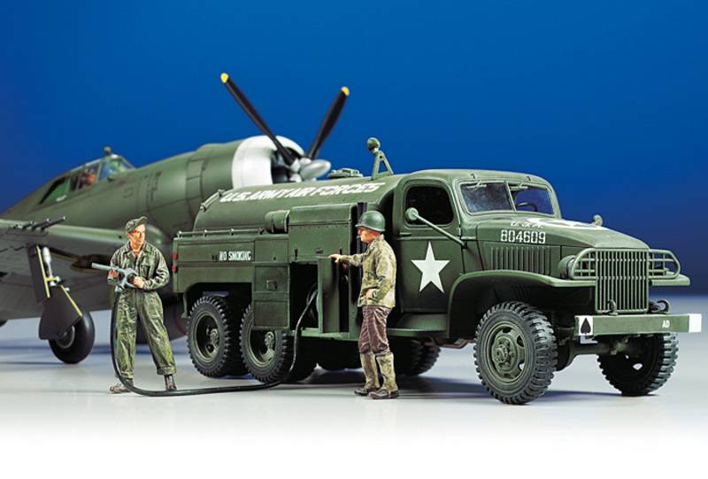 U.S. 2 1/2TON 6x6 Airfield Fuel Truck – Image 4