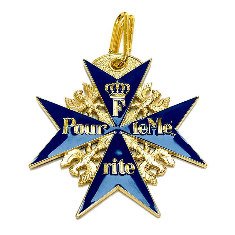 Fokker Dr.I Triplane & Blue Max Medal – Image 4