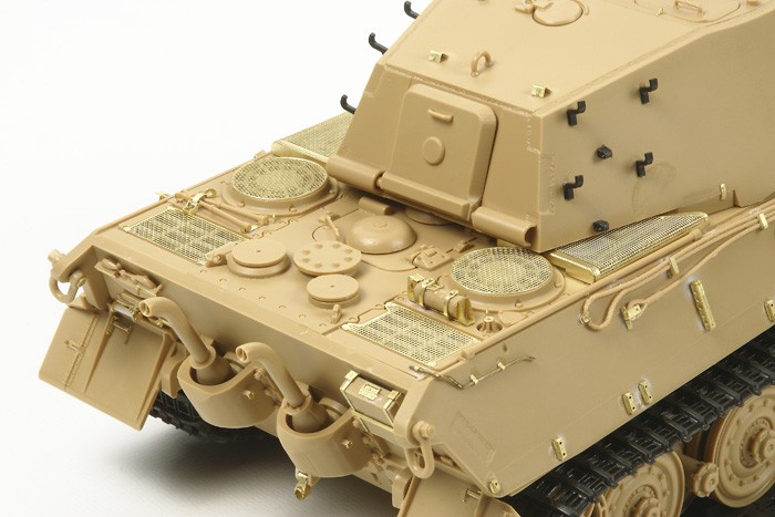German King Tiger(Ardennes Front)w/Aberr Photo-Etched Parts and Metal Gun Barrel – Image 4