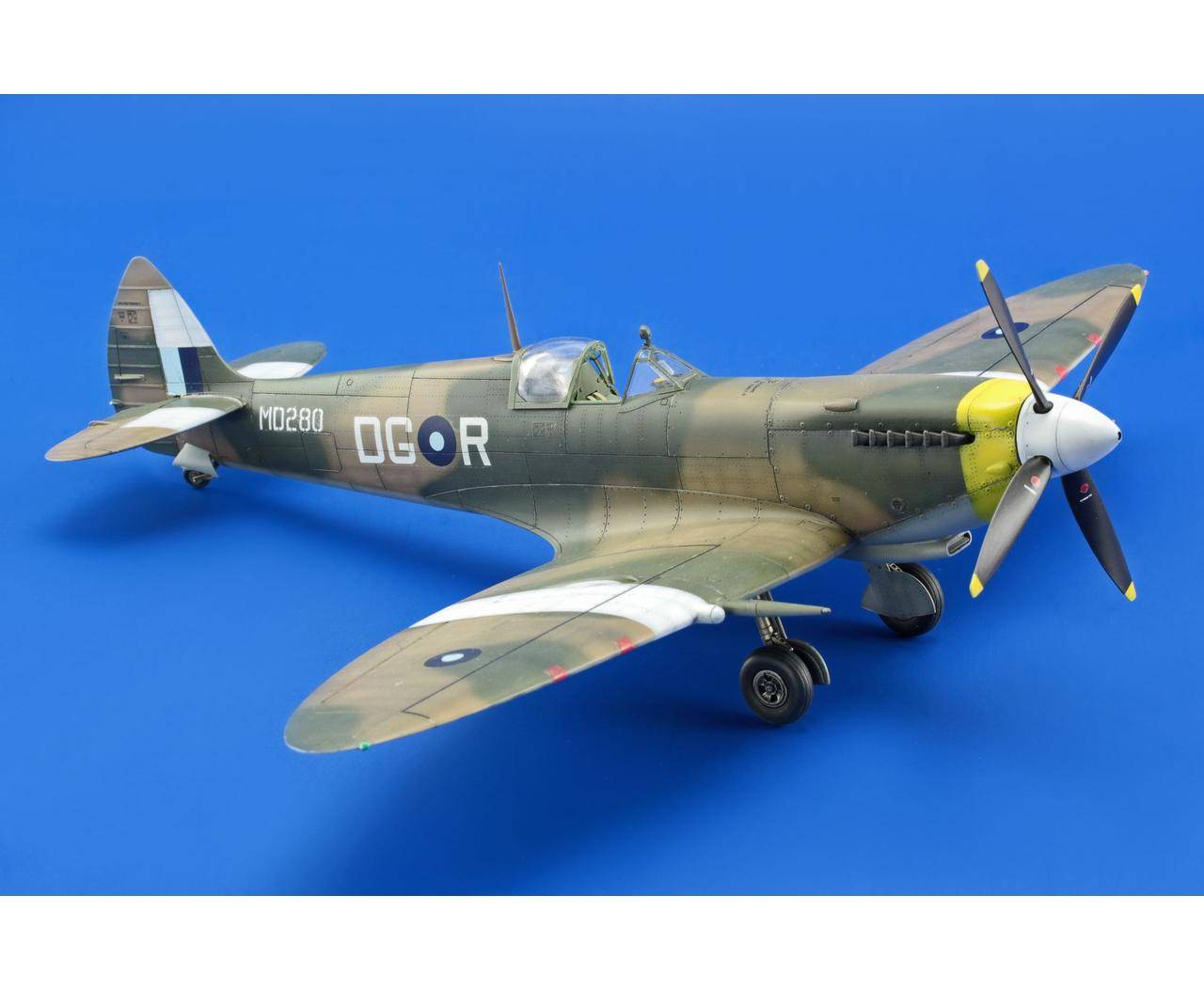 Spitfire Mk. VIII ProfiPACK edition – Image 3