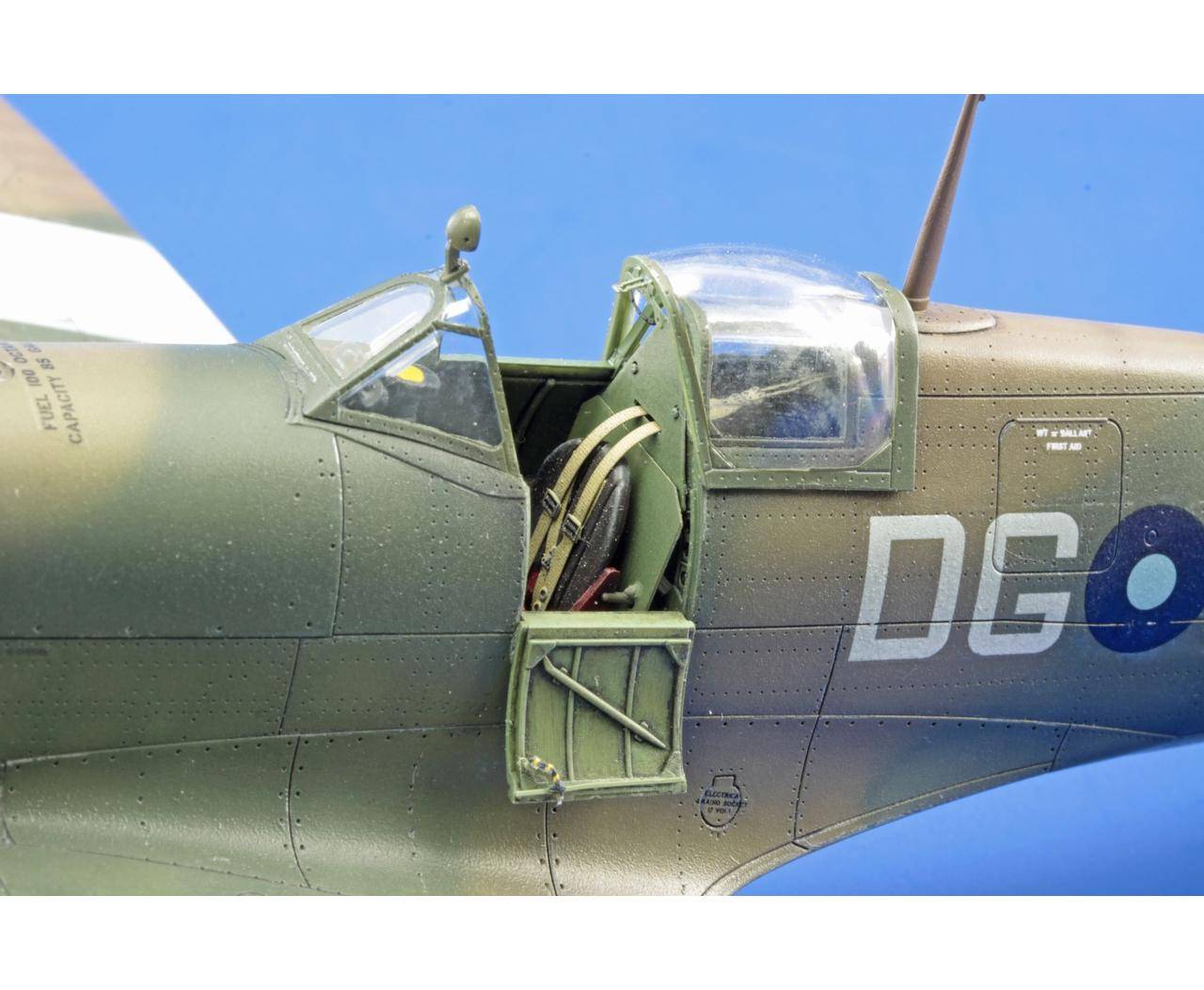 Spitfire Mk. VIII ProfiPACK edition – Image 11