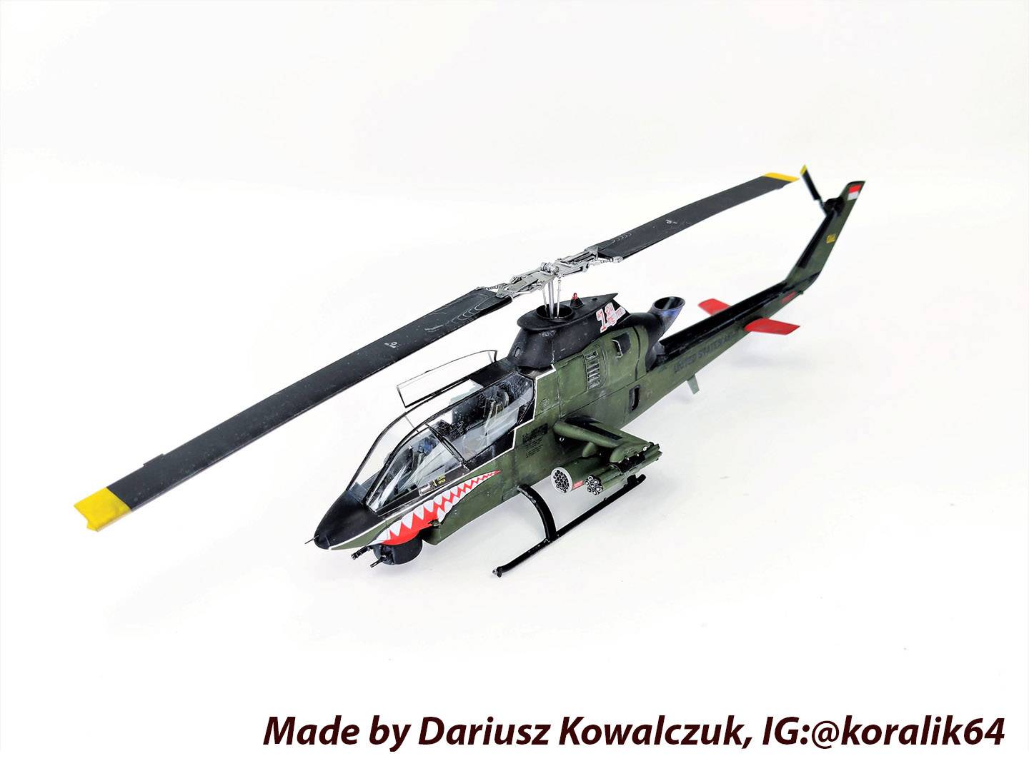 AH-1G Cobra (late production) US Attack Helicopter – Image 7